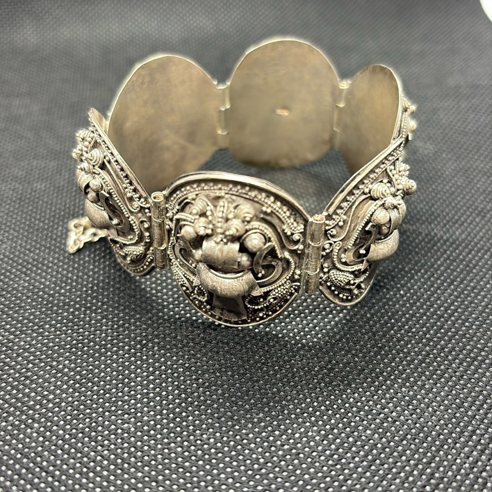 Vintage Tibetan Ritual Kalasha Bracelet with filigree all intact. Stamped .925 - Picture 5 of 7